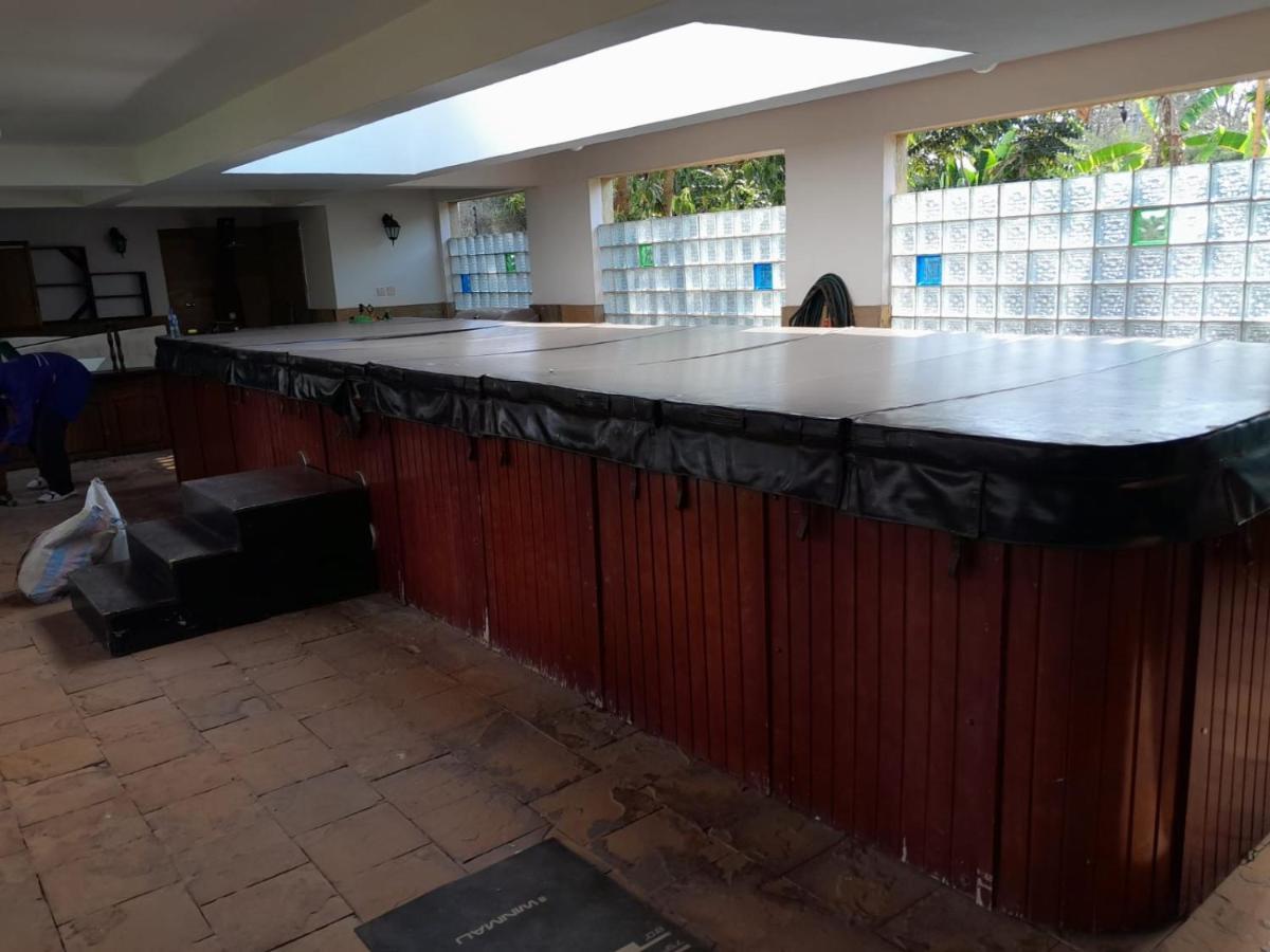 Florances Rest House Nairobi Buitenkant foto