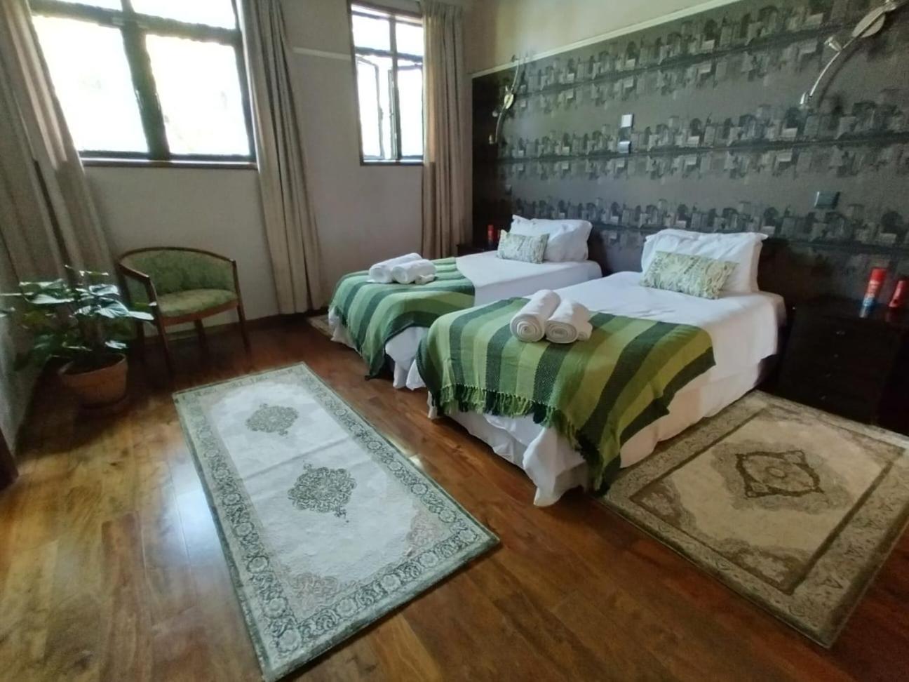 Florances Rest House Nairobi Buitenkant foto