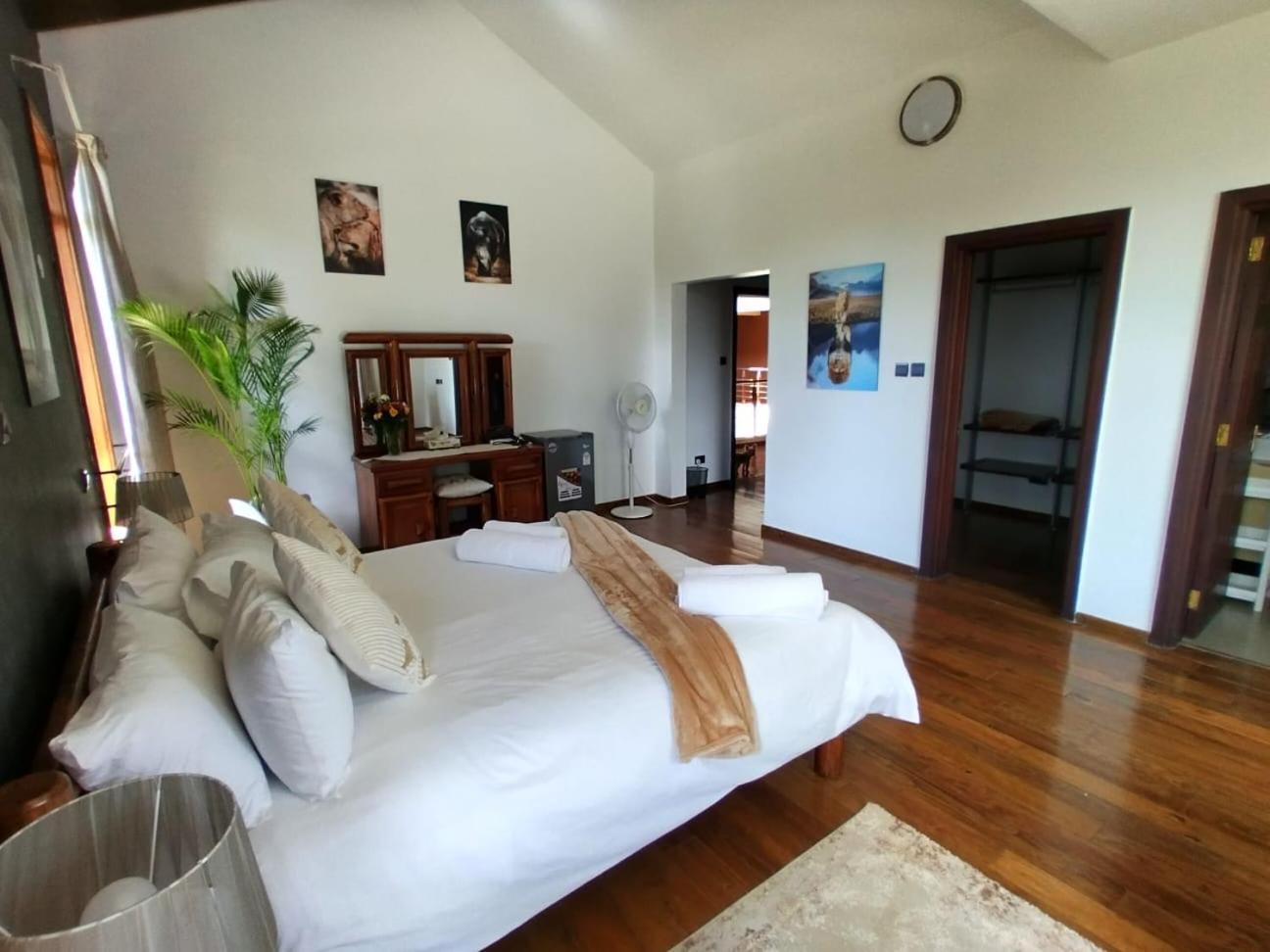 Florances Rest House Nairobi Buitenkant foto